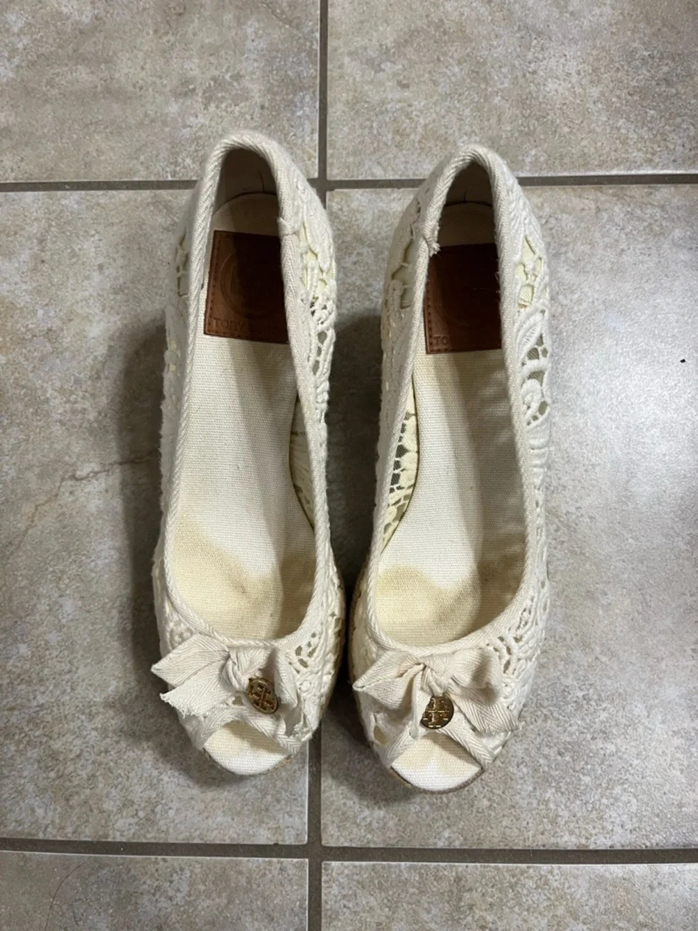 Tory Burch Lace Espadrille Wedge Peep-Toe Pumps in Cream - Picture 4 of 4